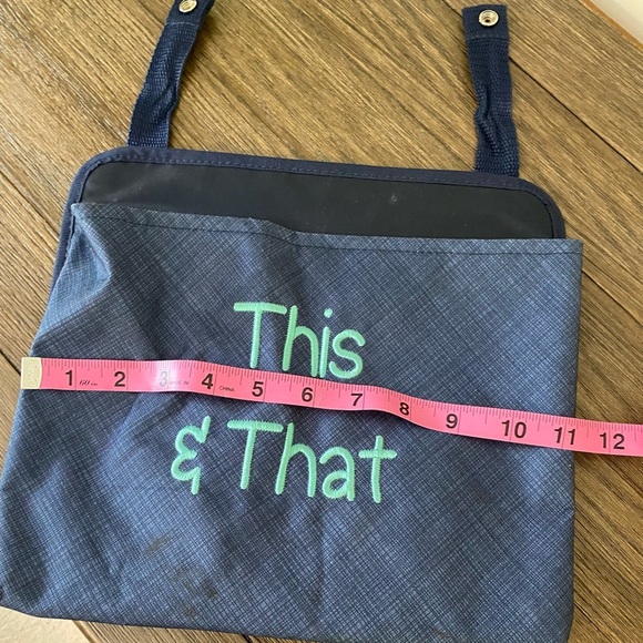 Thirty-One Snap On Pocket for Utility Tote - Picture 3 of 5